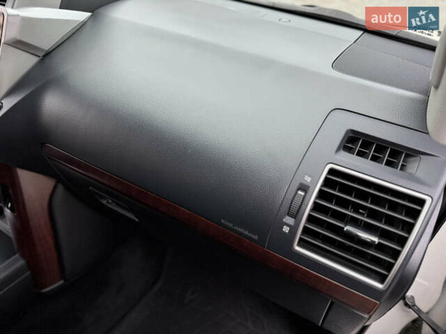 Белый Тойота Ленд Крузер Прадо, объемом двигателя 2.8 л и пробегом 280 тыс. км за 26999 $, фото 67 на Automoto.ua