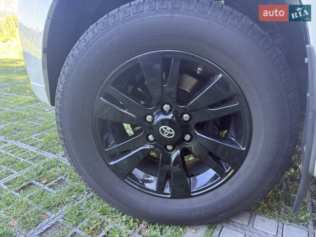 Белый Тойота Ленд Крузер Прадо, объемом двигателя 2.76 л и пробегом 161 тыс. км за 31900 $, фото 19 на Automoto.ua