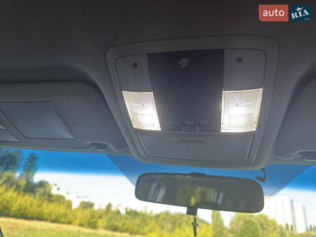 Белый Тойота Ленд Крузер Прадо, объемом двигателя 2.76 л и пробегом 161 тыс. км за 31900 $, фото 17 на Automoto.ua