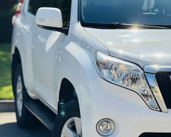 Белый Тойота Ленд Крузер Прадо, объемом двигателя 2.7 л и пробегом 94 тыс. км за 25800 $, фото 6 на Automoto.ua