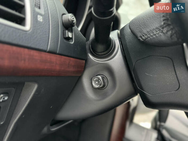 Белый Тойота Ленд Крузер Прадо, объемом двигателя 2.8 л и пробегом 280 тыс. км за 26999 $, фото 56 на Automoto.ua