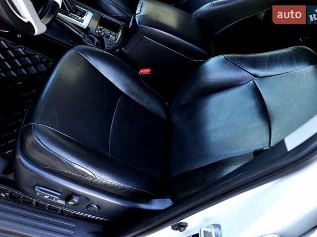 Білий Тойота Ленд Крузер Прадо, об'ємом двигуна 2.7 л та пробігом 145 тис. км за 25500 $, фото 21 на Automoto.ua