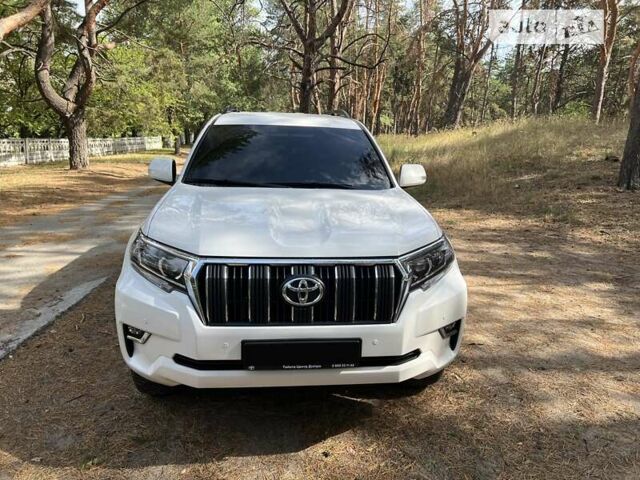 Білий Тойота Ленд Крузер Прадо, об'ємом двигуна 2.7 л та пробігом 90 тис. км за 31500 $, фото 79 на Automoto.ua