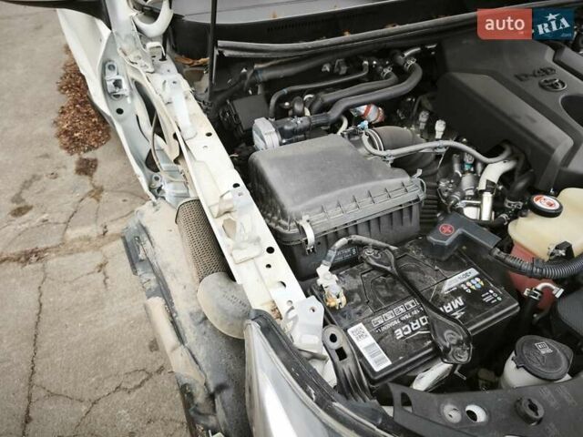 Белый Тойота Ленд Крузер Прадо, объемом двигателя 2.8 л и пробегом 154 тыс. км за 21600 $, фото 26 на Automoto.ua