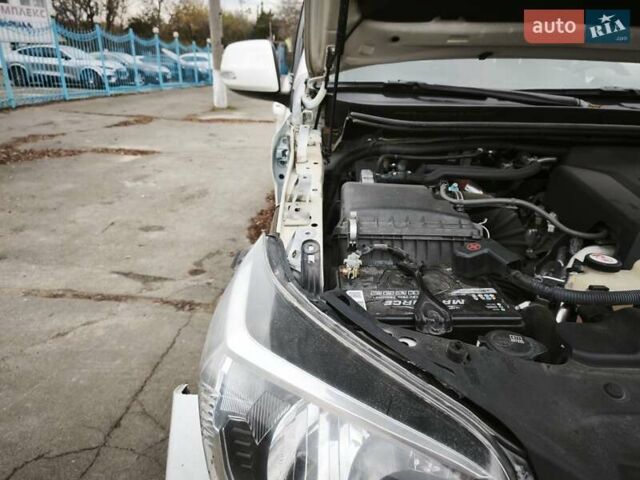 Белый Тойота Ленд Крузер Прадо, объемом двигателя 2.8 л и пробегом 154 тыс. км за 21600 $, фото 21 на Automoto.ua