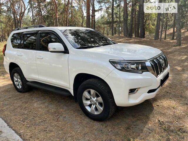 Білий Тойота Ленд Крузер Прадо, об'ємом двигуна 2.7 л та пробігом 90 тис. км за 31500 $, фото 65 на Automoto.ua
