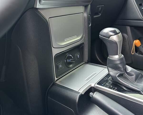 Белый Тойота Ленд Крузер Прадо, объемом двигателя 2.69 л и пробегом 153 тыс. км за 27900 $, фото 33 на Automoto.ua