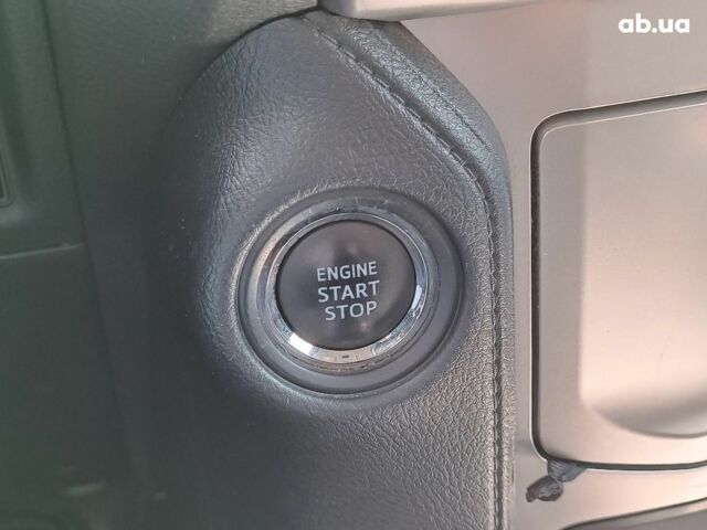 Белый Тойота Ленд Крузер Прадо, объемом двигателя 2.8 л и пробегом 122 тыс. км за 37490 $, фото 27 на Automoto.ua