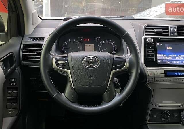 Тойота Ленд Крузер Прадо 2018 в Одессе на Automoto.ua Белый Тойота Ленд Крузер Прадо, объемом двигателя 2.69 л и пробегом 153 тыс. км за 29817 $, фото 12 на Automoto.ua