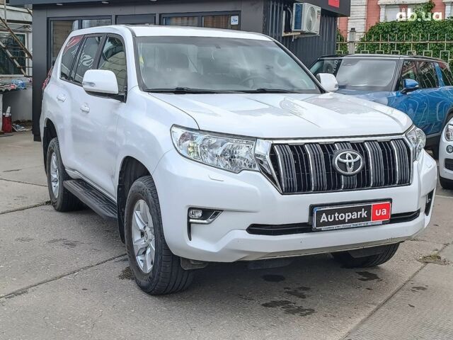 Белый Тойота Ленд Крузер Прадо, объемом двигателя 2.8 л и пробегом 122 тыс. км за 37490 $, фото 4 на Automoto.ua