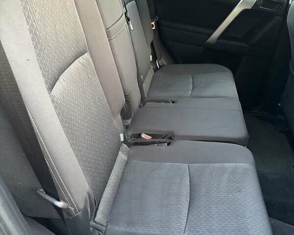 Белый Тойота Ленд Крузер Прадо, объемом двигателя 2.8 л и пробегом 98 тыс. км за 35333 $, фото 8 на Automoto.ua