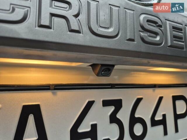 Белый Тойота Ленд Крузер Прадо, объемом двигателя 2.7 л и пробегом 83 тыс. км за 32950 $, фото 15 на Automoto.ua