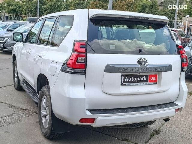 Белый Тойота Ленд Крузер Прадо, объемом двигателя 2.8 л и пробегом 122 тыс. км за 37490 $, фото 10 на Automoto.ua