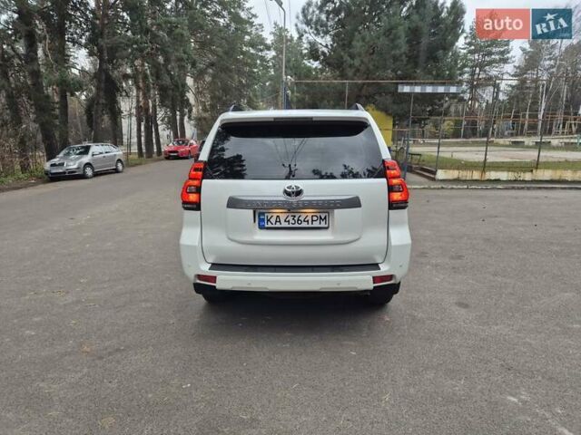 Белый Тойота Ленд Крузер Прадо, объемом двигателя 2.7 л и пробегом 83 тыс. км за 32950 $, фото 6 на Automoto.ua