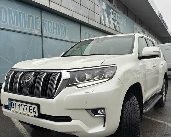 Белый Тойота Ленд Крузер Прадо, объемом двигателя 4 л и пробегом 64 тыс. км за 42900 $, фото 2 на Automoto.ua