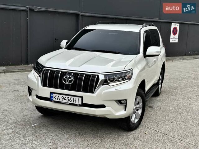 Белый Тойота Ленд Крузер Прадо, объемом двигателя 4 л и пробегом 119 тыс. км за 35450 $, фото 7 на Automoto.ua