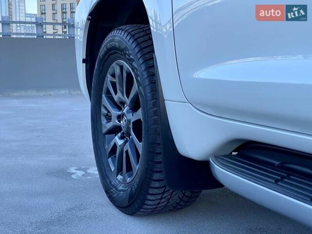 Білий Тойота Ленд Крузер Прадо, об'ємом двигуна 4 л та пробігом 67 тис. км за 44900 $, фото 53 на Automoto.ua
