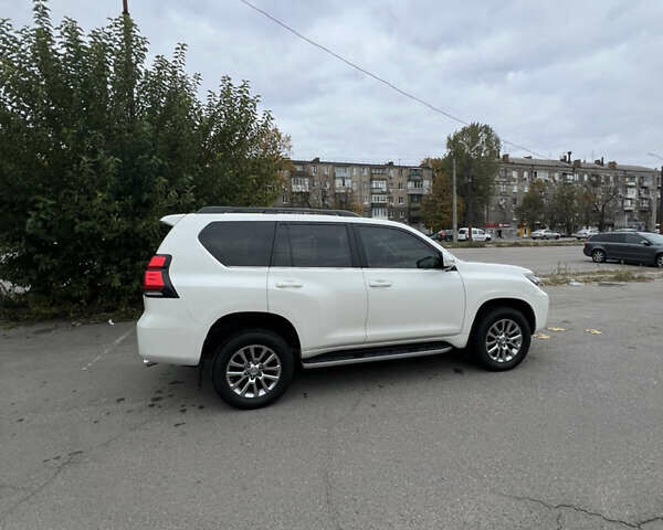 Білий Тойота Ленд Крузер Прадо, об'ємом двигуна 2.75 л та пробігом 243 тис. км за 38000 $, фото 9 на Automoto.ua