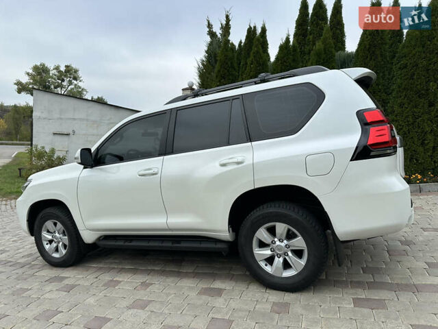 Белый Тойота Ленд Крузер Прадо, объемом двигателя 3.96 л и пробегом 131 тыс. км за 39900 $, фото 17 на Automoto.ua