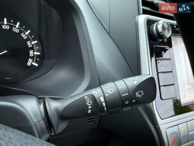 Белый Тойота Ленд Крузер Прадо, объемом двигателя 4 л и пробегом 79 тыс. км за 38700 $, фото 60 на Automoto.ua