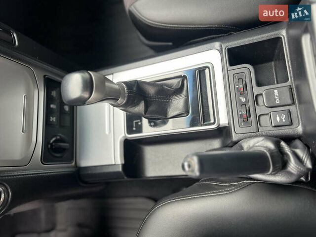 Белый Тойота Ленд Крузер Прадо, объемом двигателя 2.76 л и пробегом 146 тыс. км за 35000 $, фото 10 на Automoto.ua