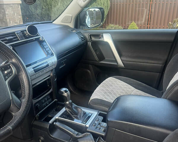 Білий Тойота Ленд Крузер Прадо, об'ємом двигуна 2.76 л та пробігом 141 тис. км за 36300 $, фото 11 на Automoto.ua