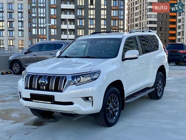 Білий Тойота Ленд Крузер Прадо, об'ємом двигуна 4 л та пробігом 67 тис. км за 44900 $, фото 6 на Automoto.ua