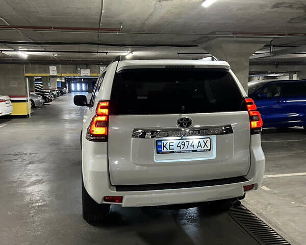 Білий Тойота Ленд Крузер Прадо, об'ємом двигуна 2.75 л та пробігом 243 тис. км за 38000 $, фото 5 на Automoto.ua