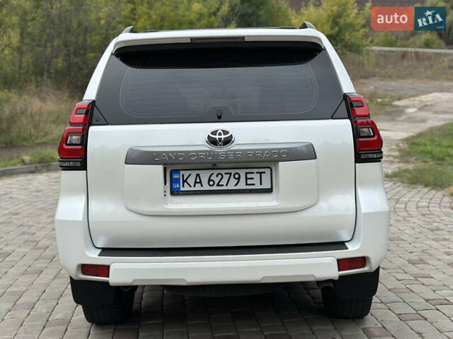 Белый Тойота Ленд Крузер Прадо, объемом двигателя 3.96 л и пробегом 131 тыс. км за 39900 $, фото 8 на Automoto.ua