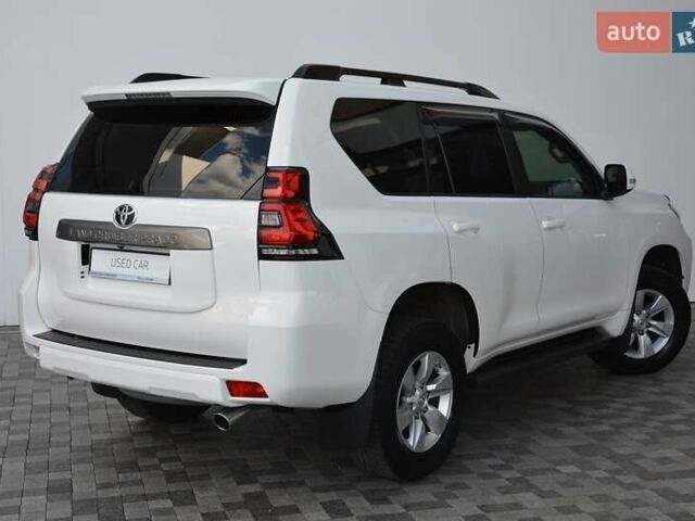 Белый Тойота Ленд Крузер Прадо, объемом двигателя 4 л и пробегом 140 тыс. км за 36500 $, фото 2 на Automoto.ua