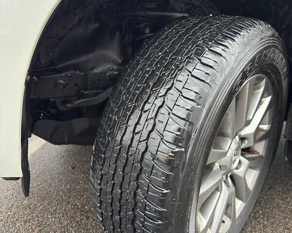 Белый Тойота Ленд Крузер Прадо, объемом двигателя 4 л и пробегом 64 тыс. км за 42900 $, фото 7 на Automoto.ua