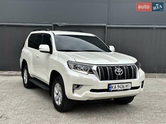 Белый Тойота Ленд Крузер Прадо, объемом двигателя 4 л и пробегом 119 тыс. км за 35450 $, фото 41 на Automoto.ua