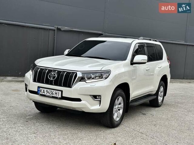 Белый Тойота Ленд Крузер Прадо, объемом двигателя 4 л и пробегом 119 тыс. км за 35450 $, фото 12 на Automoto.ua