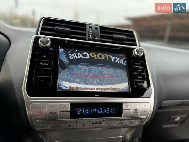 Белый Тойота Ленд Крузер Прадо, объемом двигателя 2.76 л и пробегом 141 тыс. км за 38500 $, фото 52 на Automoto.ua