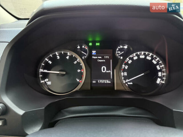 Білий Тойота Ленд Крузер Прадо, об'ємом двигуна 4 л та пробігом 175 тис. км за 34500 $, фото 19 на Automoto.ua