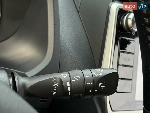 Белый Тойота Ленд Крузер Прадо, объемом двигателя 2.76 л и пробегом 141 тыс. км за 38500 $, фото 50 на Automoto.ua