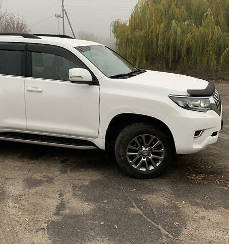 Белый Тойота Ленд Крузер Прадо, объемом двигателя 3.96 л и пробегом 71 тыс. км за 49999 $, фото 3 на Automoto.ua