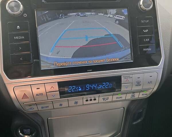 Білий Тойота Ленд Крузер Прадо, об'ємом двигуна 3.96 л та пробігом 103 тис. км за 42000 $, фото 45 на Automoto.ua