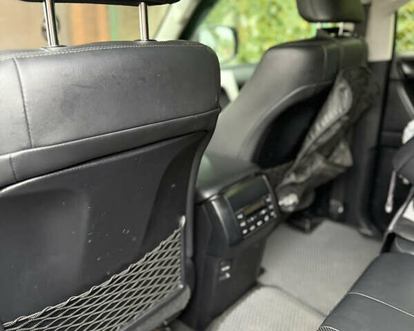 Белый Тойота Ленд Крузер Прадо, объемом двигателя 3.96 л и пробегом 140 тыс. км за 37500 $, фото 8 на Automoto.ua