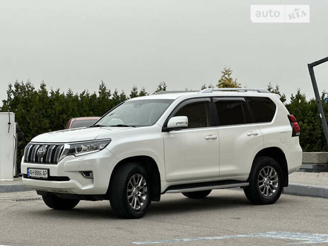 Белый Тойота Ленд Крузер Прадо, объемом двигателя 2.76 л и пробегом 127 тыс. км за 40999 $, фото 1 на Automoto.ua