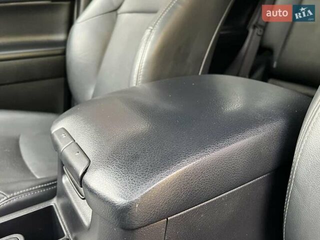 Белый Тойота Ленд Крузер Прадо, объемом двигателя 3.96 л и пробегом 103 тыс. км за 39500 $, фото 22 на Automoto.ua