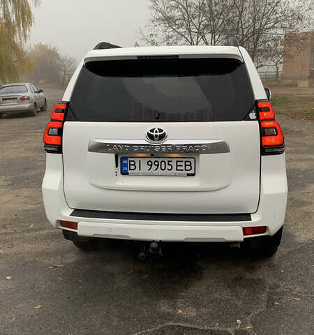 Белый Тойота Ленд Крузер Прадо, объемом двигателя 3.96 л и пробегом 71 тыс. км за 49999 $, фото 6 на Automoto.ua