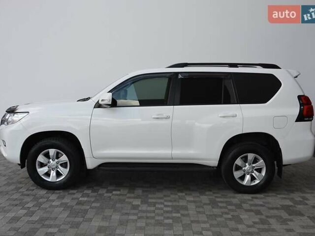 Белый Тойота Ленд Крузер Прадо, объемом двигателя 4 л и пробегом 140 тыс. км за 36500 $, фото 1 на Automoto.ua