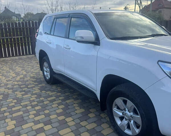 Білий Тойота Ленд Крузер Прадо, об'ємом двигуна 2.76 л та пробігом 141 тис. км за 36300 $, фото 4 на Automoto.ua