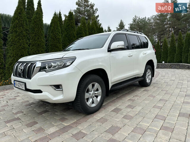 Белый Тойота Ленд Крузер Прадо, объемом двигателя 3.96 л и пробегом 131 тыс. км за 39900 $, фото 15 на Automoto.ua