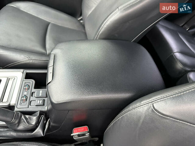 Белый Тойота Ленд Крузер Прадо, объемом двигателя 3.96 л и пробегом 131 тыс. км за 39900 $, фото 31 на Automoto.ua