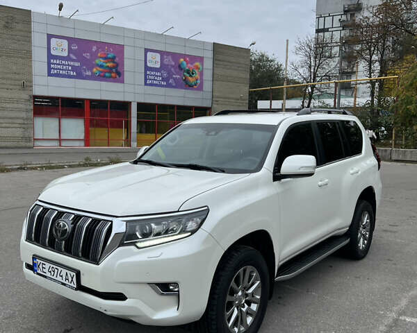 Білий Тойота Ленд Крузер Прадо, об'ємом двигуна 2.75 л та пробігом 243 тис. км за 38000 $, фото 17 на Automoto.ua