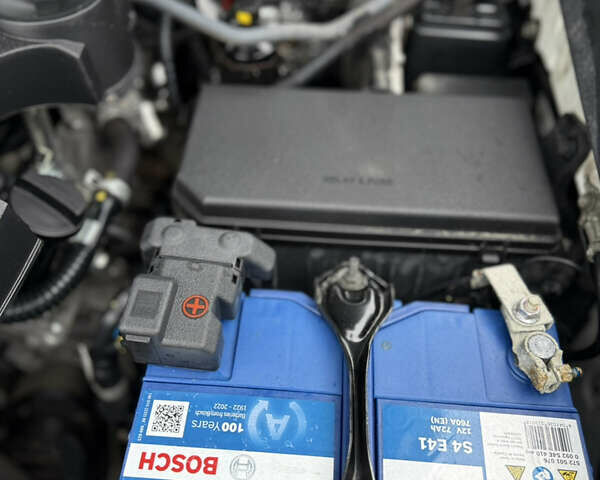 Белый Тойота Ленд Крузер Прадо, объемом двигателя 4 л и пробегом 64 тыс. км за 42900 $, фото 33 на Automoto.ua