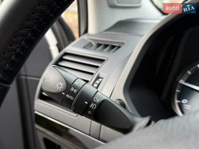 Белый Тойота Ленд Крузер Прадо, объемом двигателя 2.76 л и пробегом 141 тыс. км за 38500 $, фото 49 на Automoto.ua