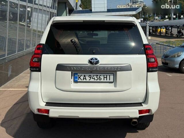 Белый Тойота Ленд Крузер Прадо, объемом двигателя 4 л и пробегом 119 тыс. км за 34950 $, фото 5 на Automoto.ua